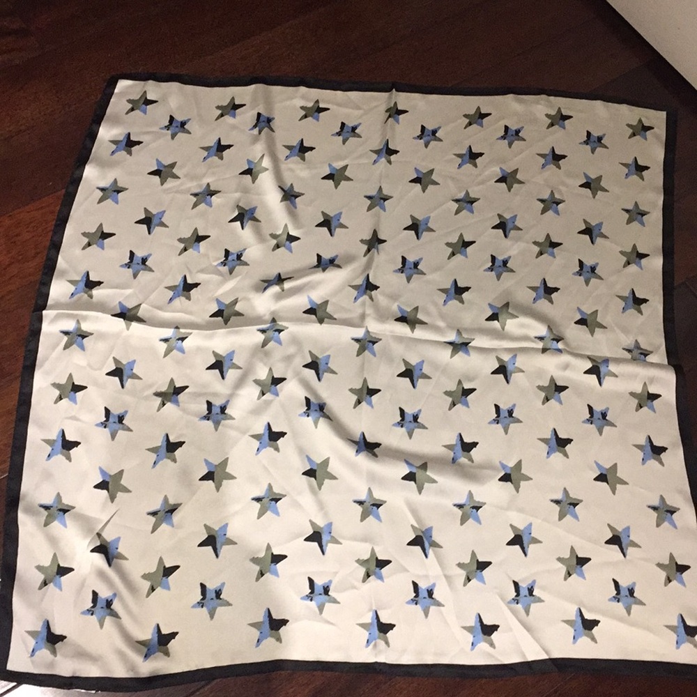 Scarf - Picture 4 of 5